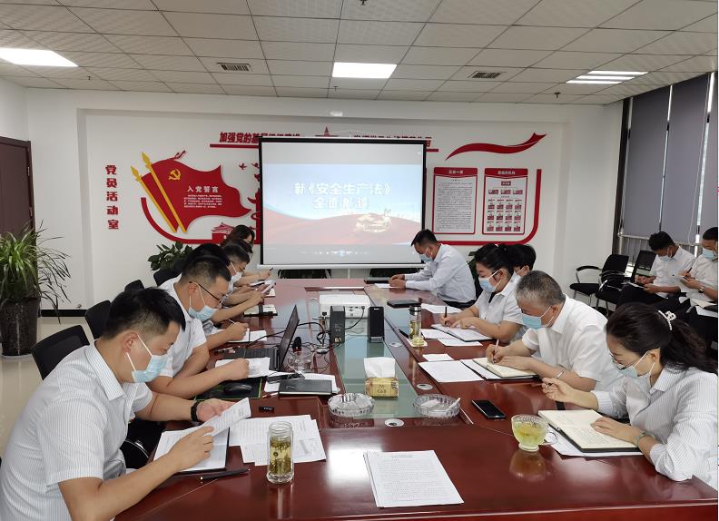陜煤建設(shè)綠宇公司：開展“夯責任、抓落實、促管理”的文明環(huán)保主題活動