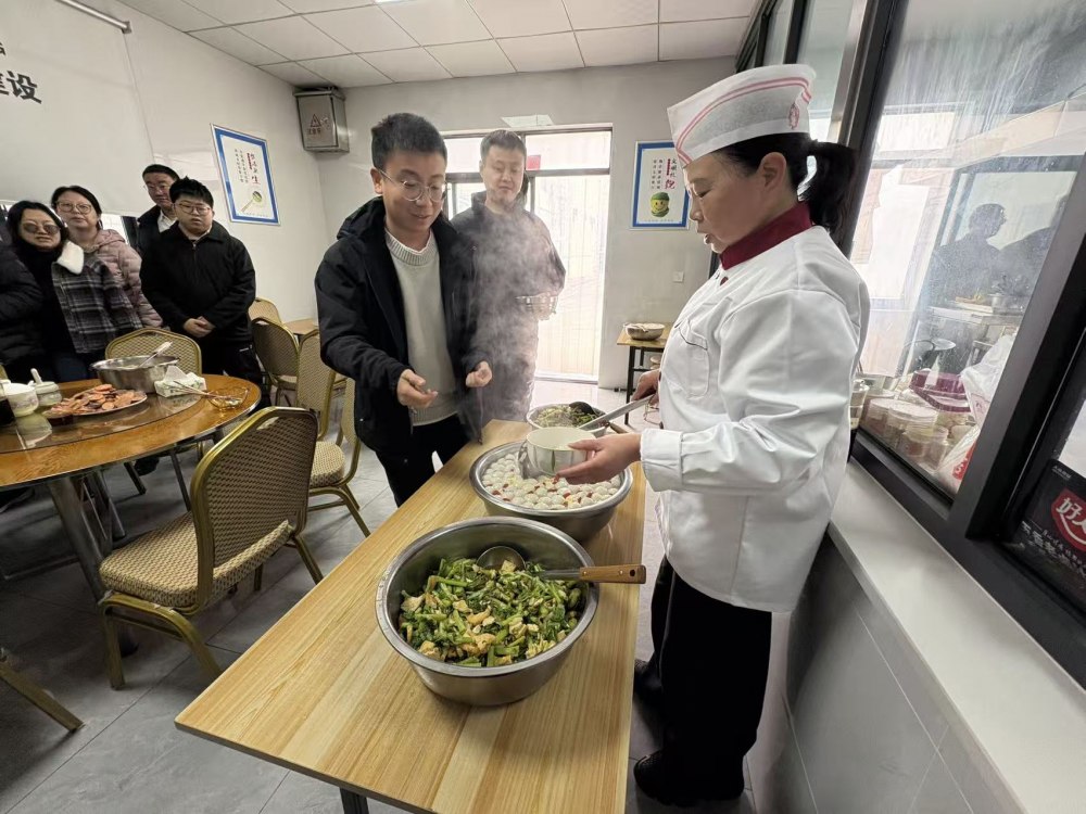 元宵情暖聚合力 同心奮進(jìn)新征程