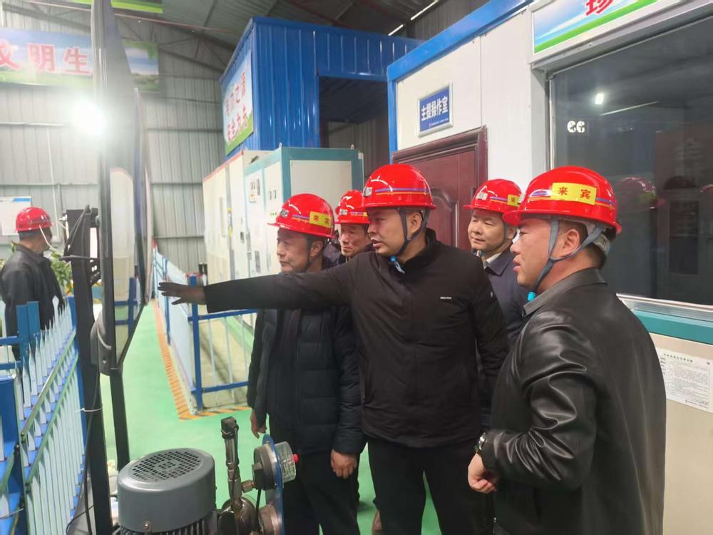 陜煤集團(tuán)、韓城礦務(wù)局聯(lián)合檢查組蒞臨礦建二公司第二項(xiàng)目部檢查指導(dǎo)