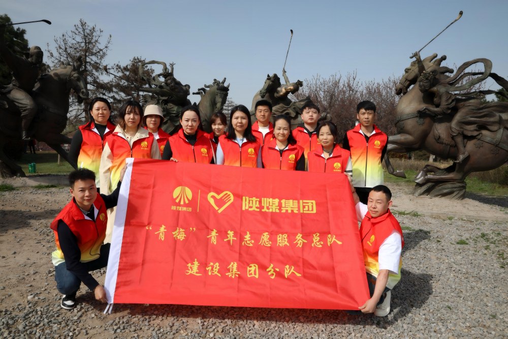 “鋒”華正茂，“路”遇美好