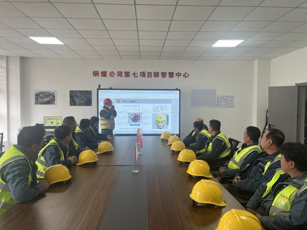 陜煤建設(shè)銅煤公司第七項(xiàng)目部：扎實(shí)開(kāi)展勞務(wù)隊(duì)新入場(chǎng)人員“三步走”安全管理工作